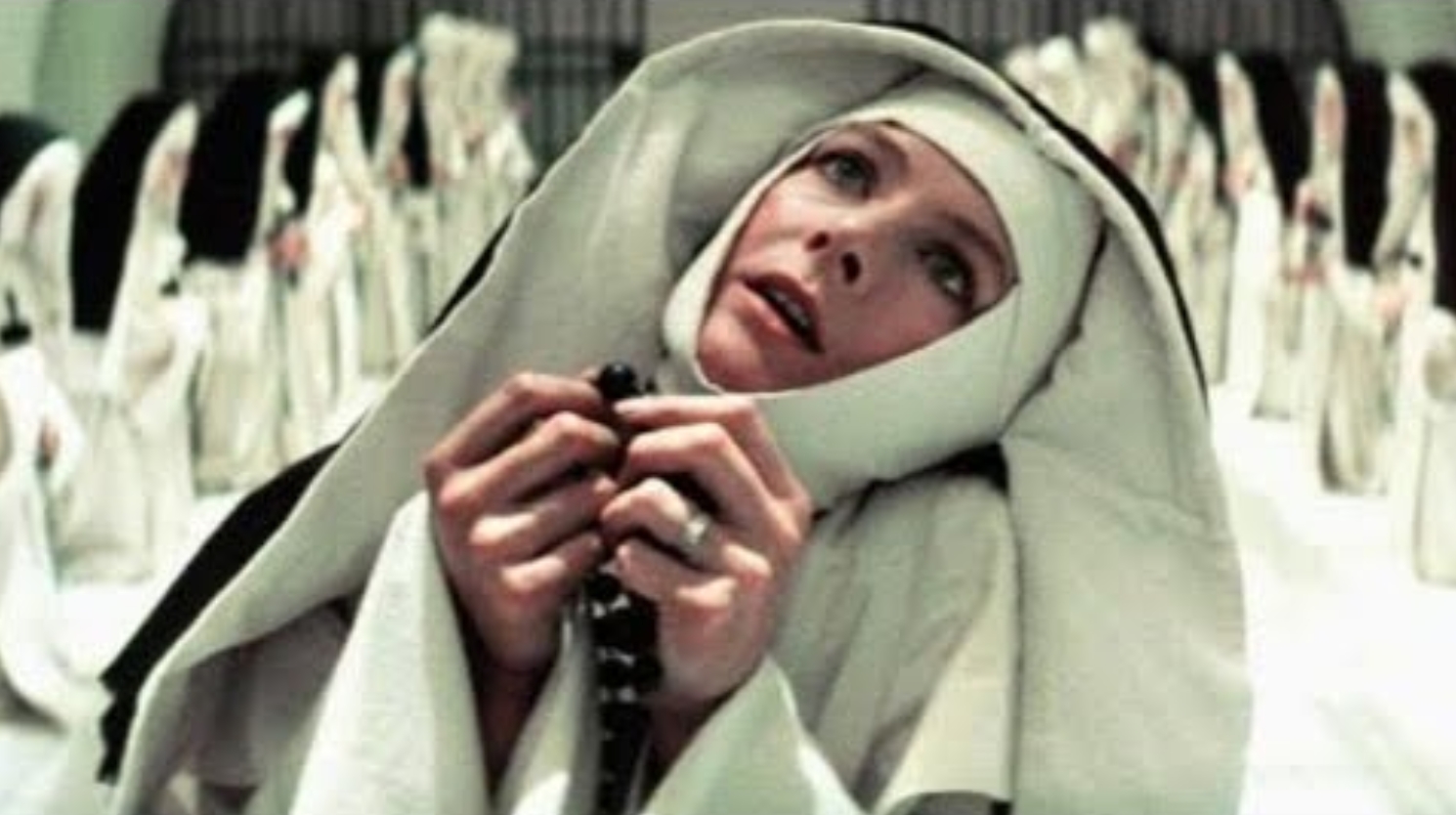 Любовь лучше цензуры. Дьяволы 1971 момент с монахиней.